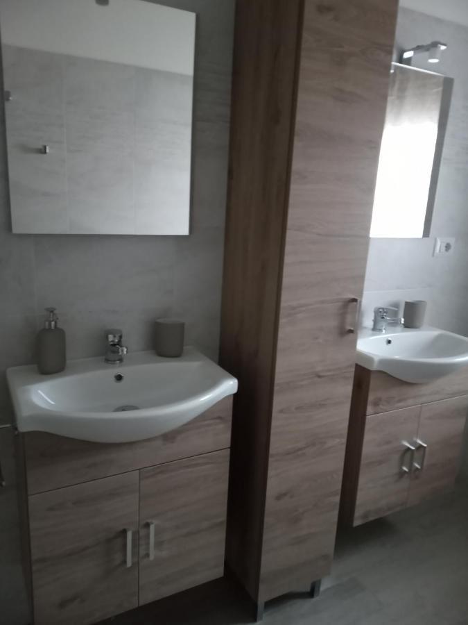 Apartamento Le Geme Voghera Exterior foto